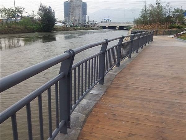 不銹鋼裝飾管河道護欄